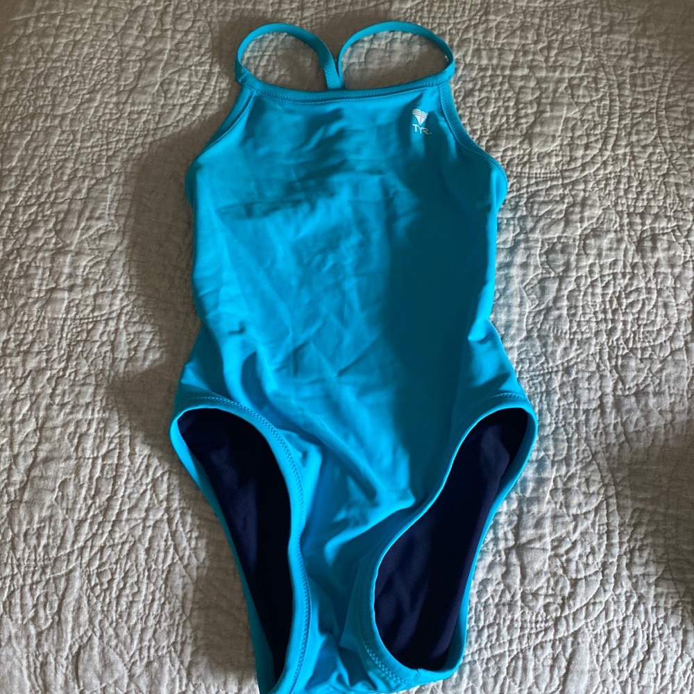 ✨TYR swimsuit